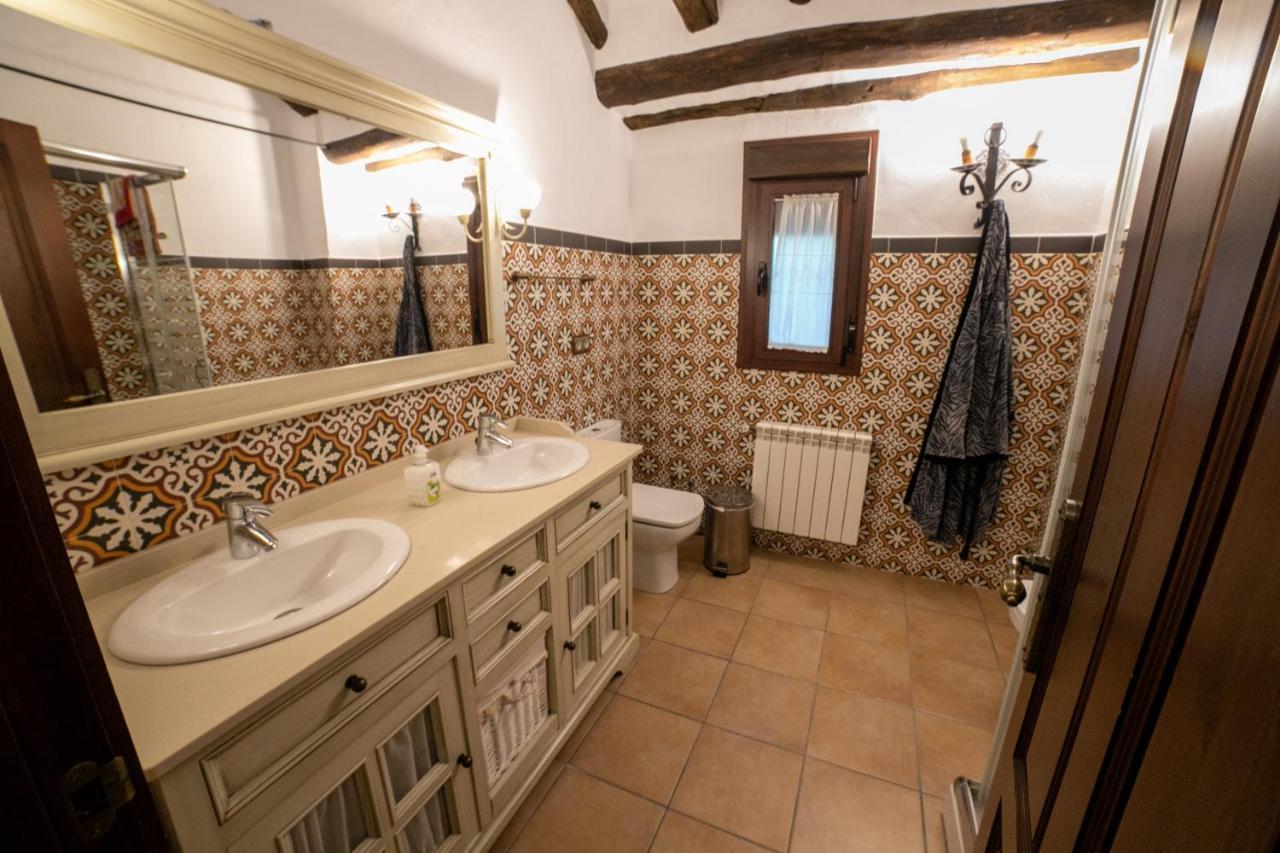 Cortijo El Segador Y El Capricho Villa Almedinilla Buitenkant foto