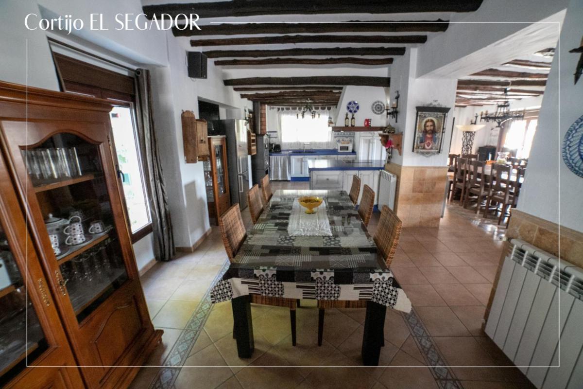 Cortijo El Segador Y El Capricho Villa Almedinilla Buitenkant foto
